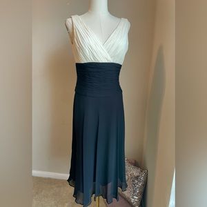 Jones New York 4 💯% silk ✨♥️